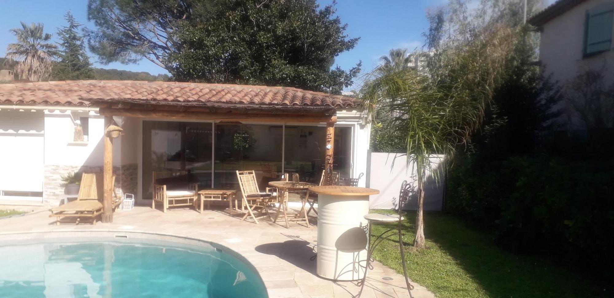 Logement Independant Au Calme Proche Toutes Commodites Et Transports لو كانيت المظهر الخارجي الصورة